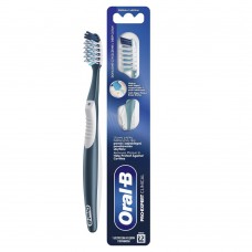 Зубна щітка середньої жорсткості Oral B Pro Expert  1 шт