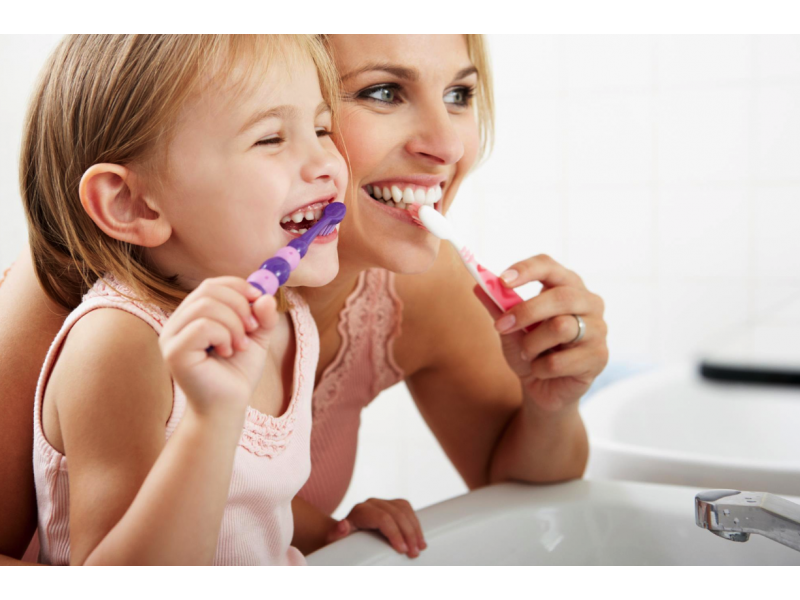 Як привчити дитину чистити зуби — рішення з Brush-Baby, яке працює